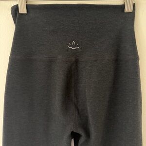 Beyond Yoga Leggings Black Space Dye High Waist Size Small Buttery Soft Pants